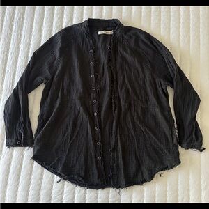We The Free People Black Gauze ButtonUp Raw Trim Pockets Long Sleeve Top Shirt S